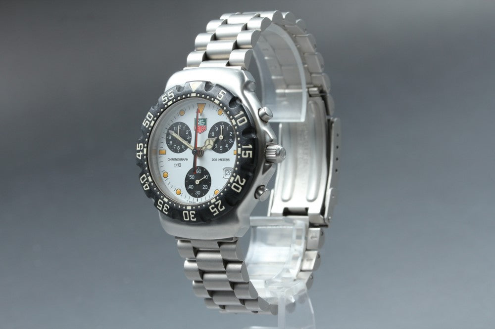 Near MINT TAG Heuer Formula 1 CA1212-R0 Silver Quartz 39mm Men's Watch