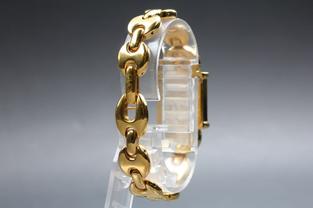 Near MINT GUCCI 1800L White Quartz 16.5mm Ladies Watch