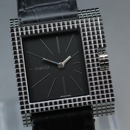 Near MINT GUCCI 7100M Black Quartz 30.6mm Men's Watch