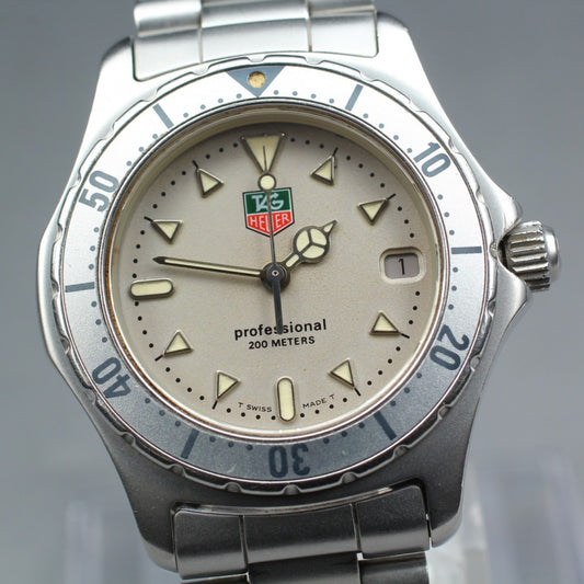 Near MINT TAG Heuer 2000 Professional 972.013-2 Silver Quartz 31.7mm Men's Watch