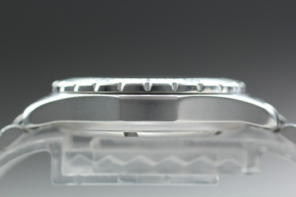 Near MINT TAG Heuer 2000 Professional 972.013-2 Silver Quartz 31.7mm Men's Watch