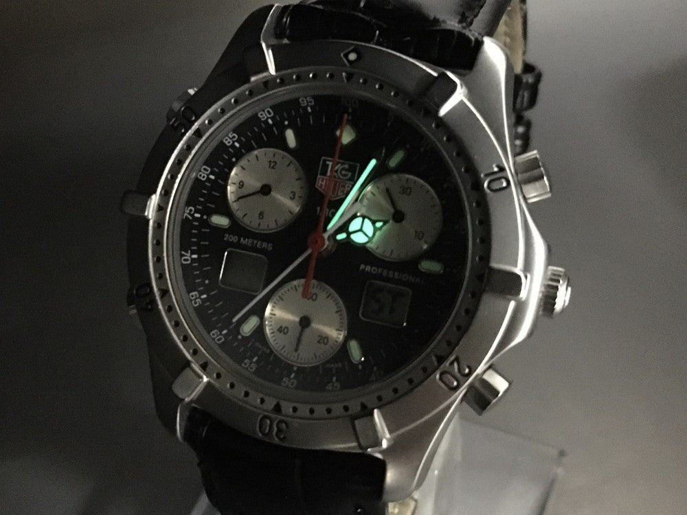 Near MINT TAG Heuer Professional 2000 CE1114 Black Quartz 38.2mm Men's Watch