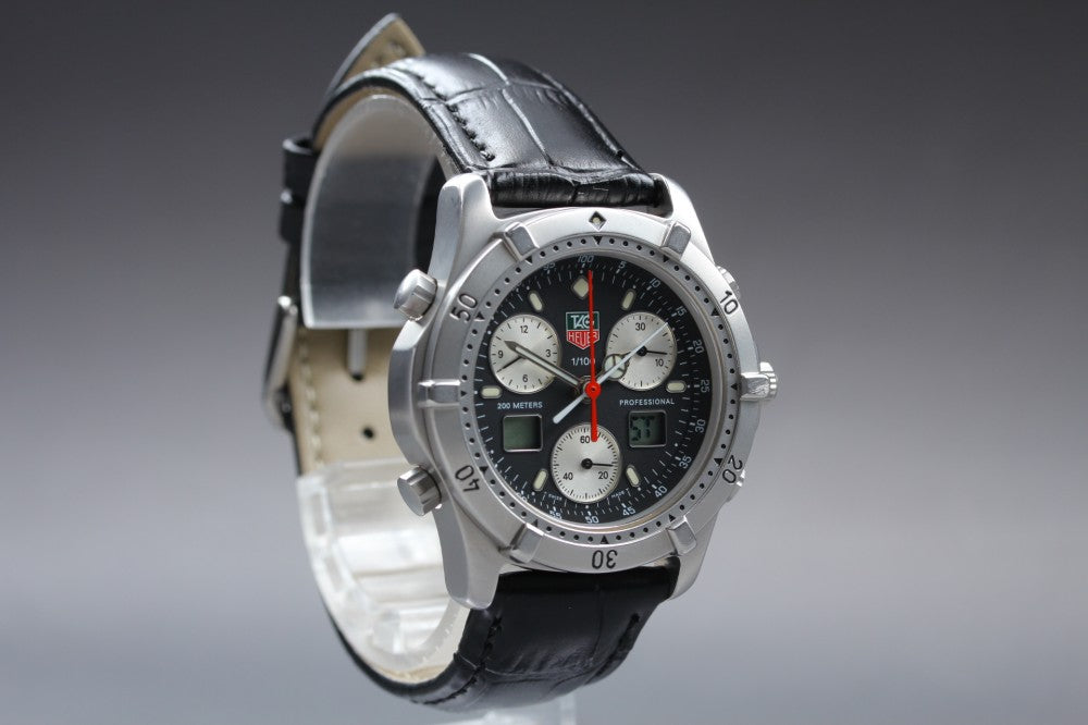 Near MINT TAG Heuer Professional 2000 CE1114 Black Quartz 38.2mm Men's Watch