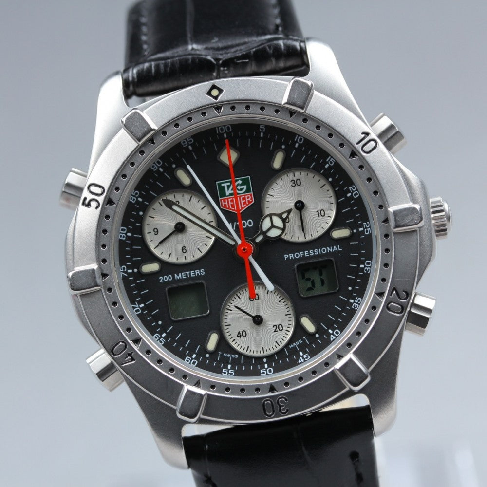Near MINT TAG Heuer Professional 2000 CE1114 Black Quartz 38.2mm Men's Watch