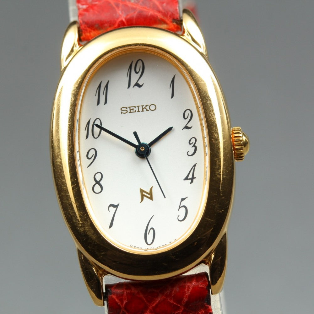 Near MINT SEIKO Noie 1F21-5B70 White Quartz 21mm Ladies Watch 1999