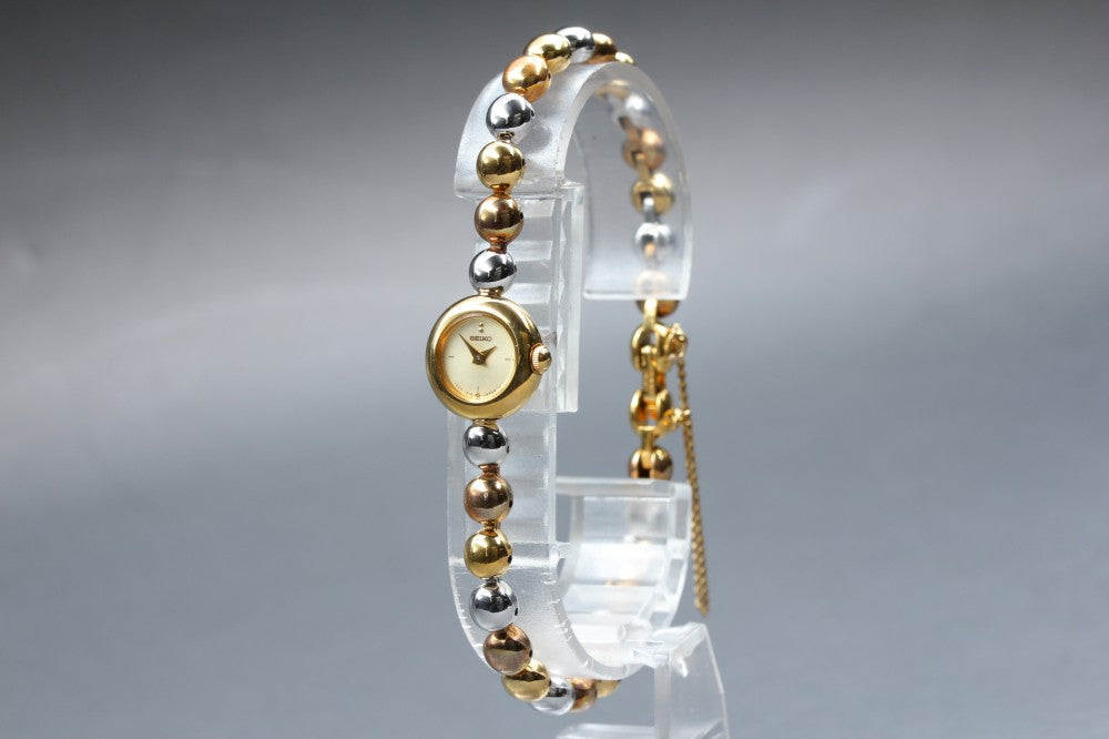 Near MINT SEIKO Tisse 1E20-0070 Gold Quartz 14.5mm Ladies Watch 1996