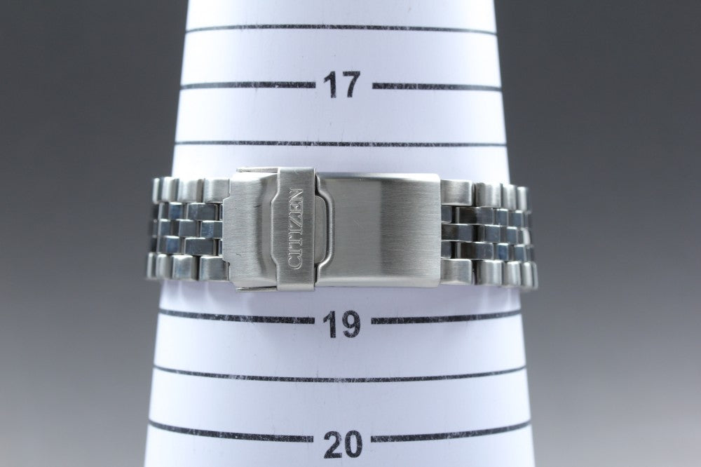Near MINT CITIZEN Promaster Navihawk C300-Q00842 Quartz 41.5mm Men's Watch