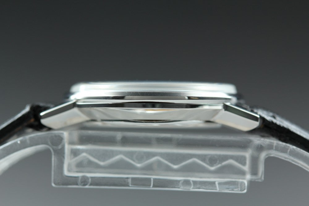 Near MINT OMEGA Geneve 511.0410 Cal.625 Silver Manual 25mm Ladies Watch 1975