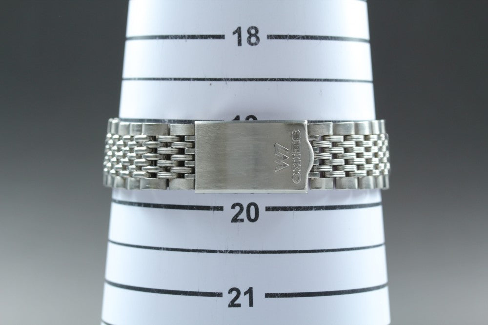 SEIKO Lord Matic 5601-9000 Silver Auto 35mm Men's Watch 1969