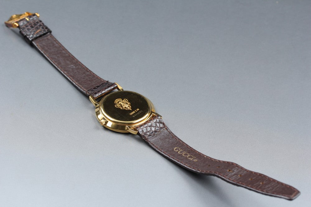 GUCCI 3000.2.M Quartz 33mm Men's Watch