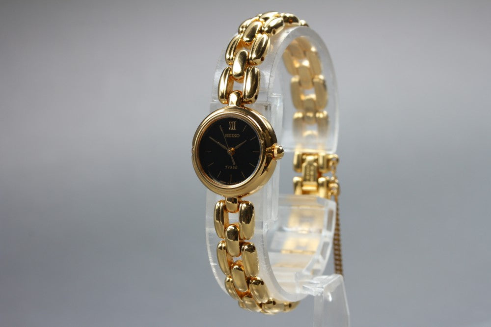 Near MINT SEIKO Tisse 1F21-0J40 Black Quartz 18.4mm Ladies Watch 1993