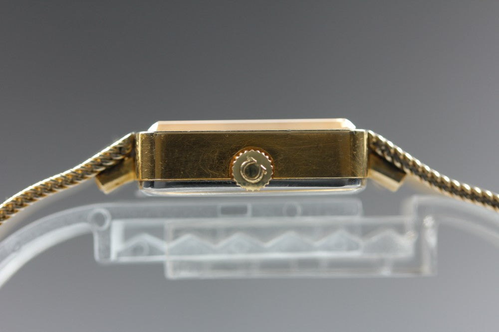 Near MINT OMEGA De Ville 511.444 Cal.625 Gold Manual 25mm Ladies Watch 1973