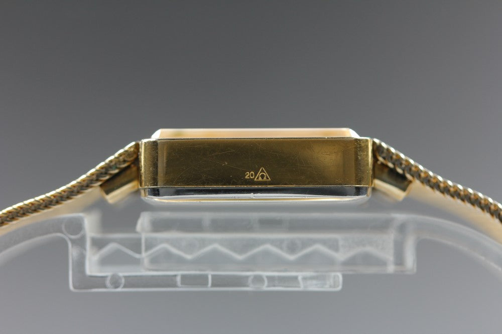 Near MINT OMEGA De Ville 511.444 Cal.625 Gold Manual 25mm Ladies Watch 1973