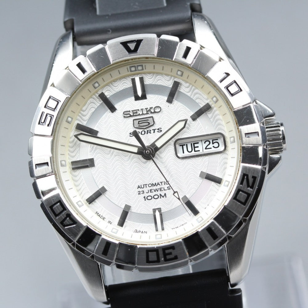 Near MINT SEIKO SEIKO 5 Sports 7S36-04L0 Silver Auto 38.4mm Men's Watch