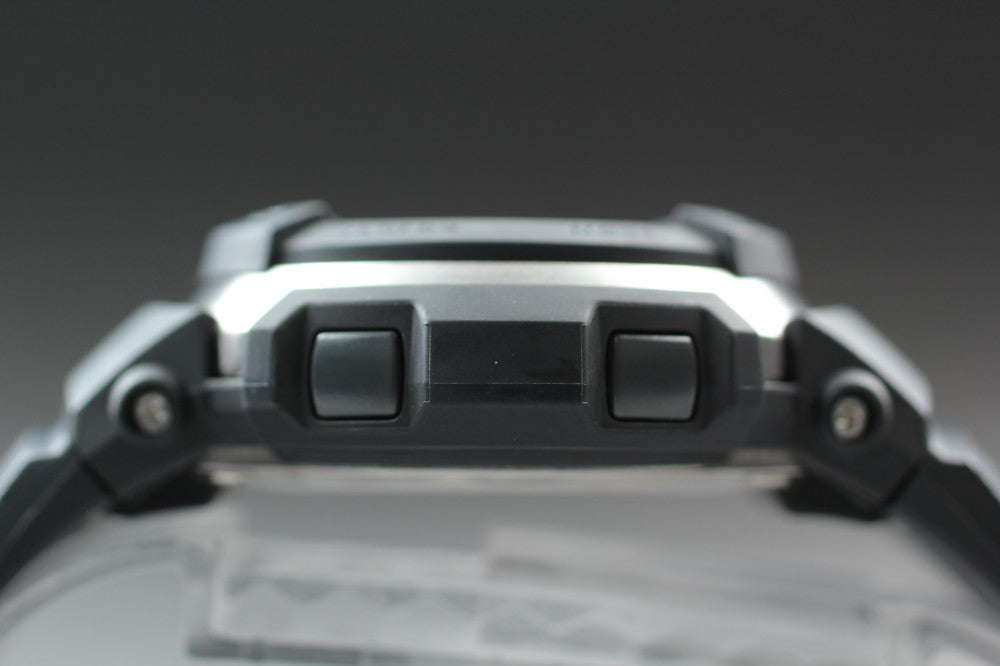 Near MINT CASIO G-Shock G300 Black Quartz 45.9mm Men's Watch