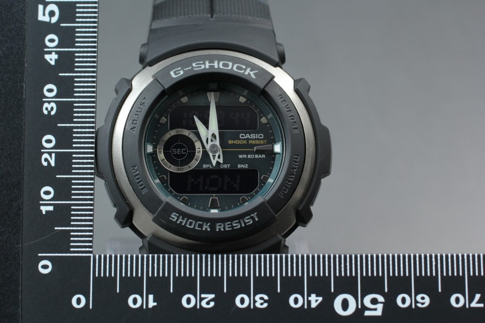 Near MINT CASIO G-Shock G300 Black Quartz 45.9mm Men's Watch
