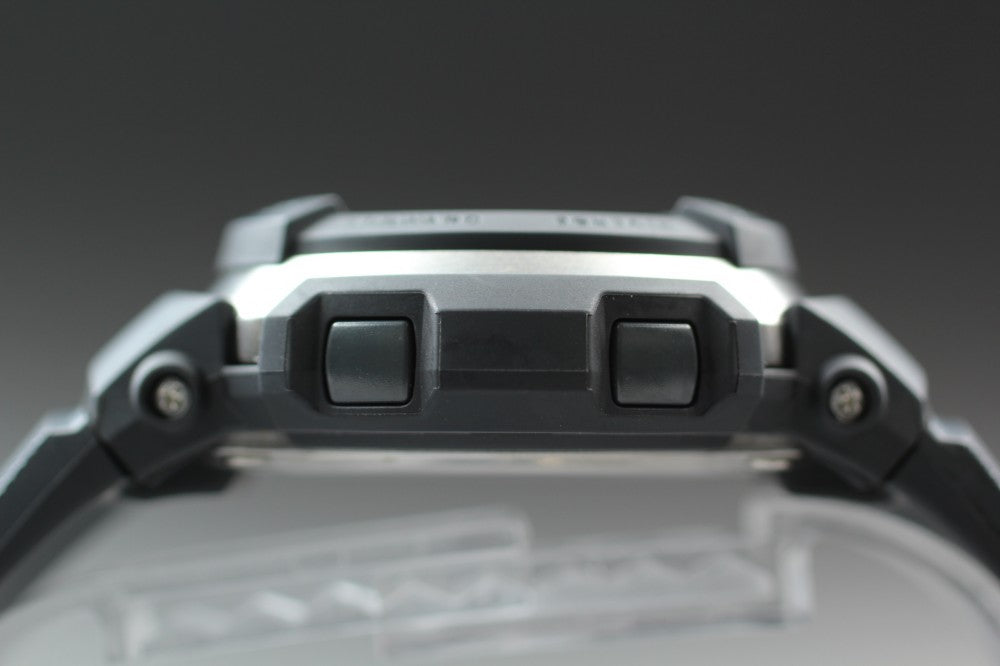 Near MINT CASIO G-Shock G300 Black Quartz 45.9mm Men's Watch