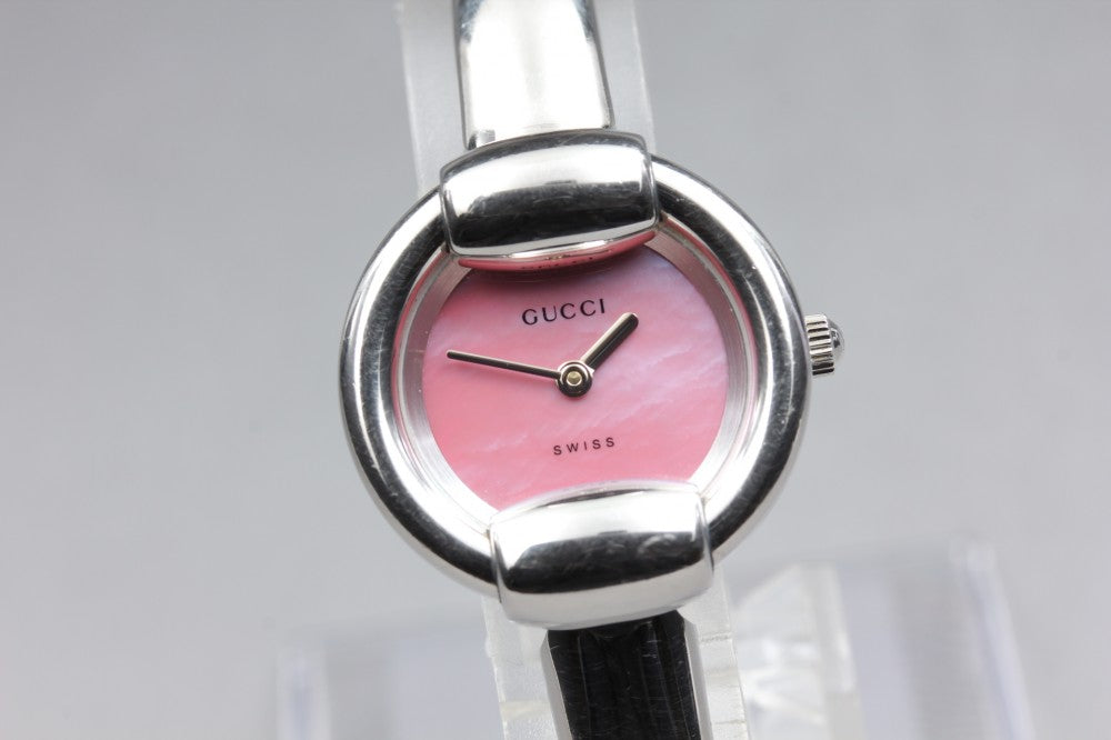 Near MINT GUCCI 1400L Pink Quartz 25.4mm Ladies Watch