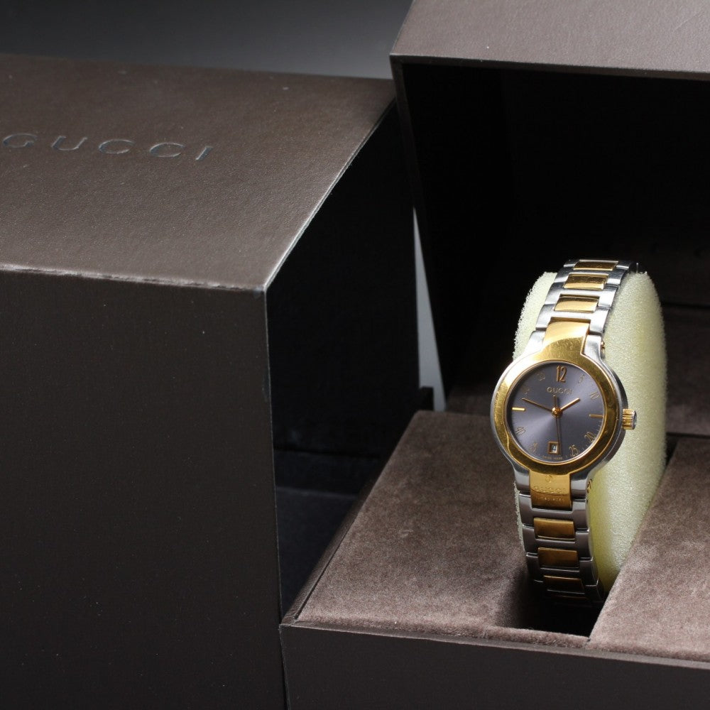 Near MINT GUCCI 8900L Black Quartz 26mm Ladies Watch