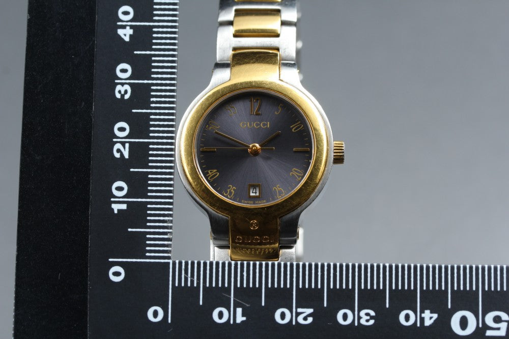 Near MINT GUCCI 8900L Black Quartz 26mm Ladies Watch
