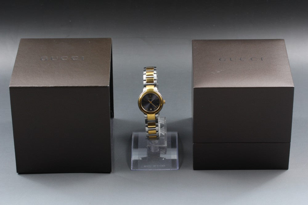 Near MINT GUCCI 8900L Black Quartz 26mm Ladies Watch