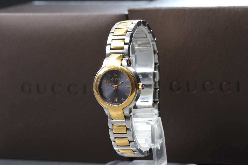 Near MINT GUCCI 8900L Black Quartz 26mm Ladies Watch