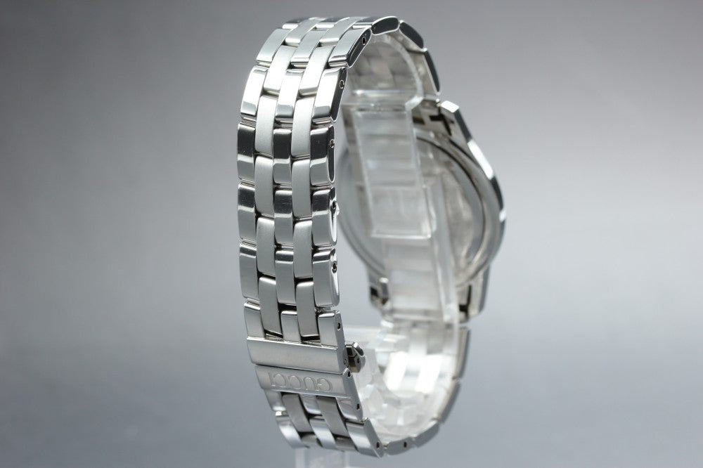 Near MINT GUCCI 5500M White Quartz 34.2mm Men's Watch