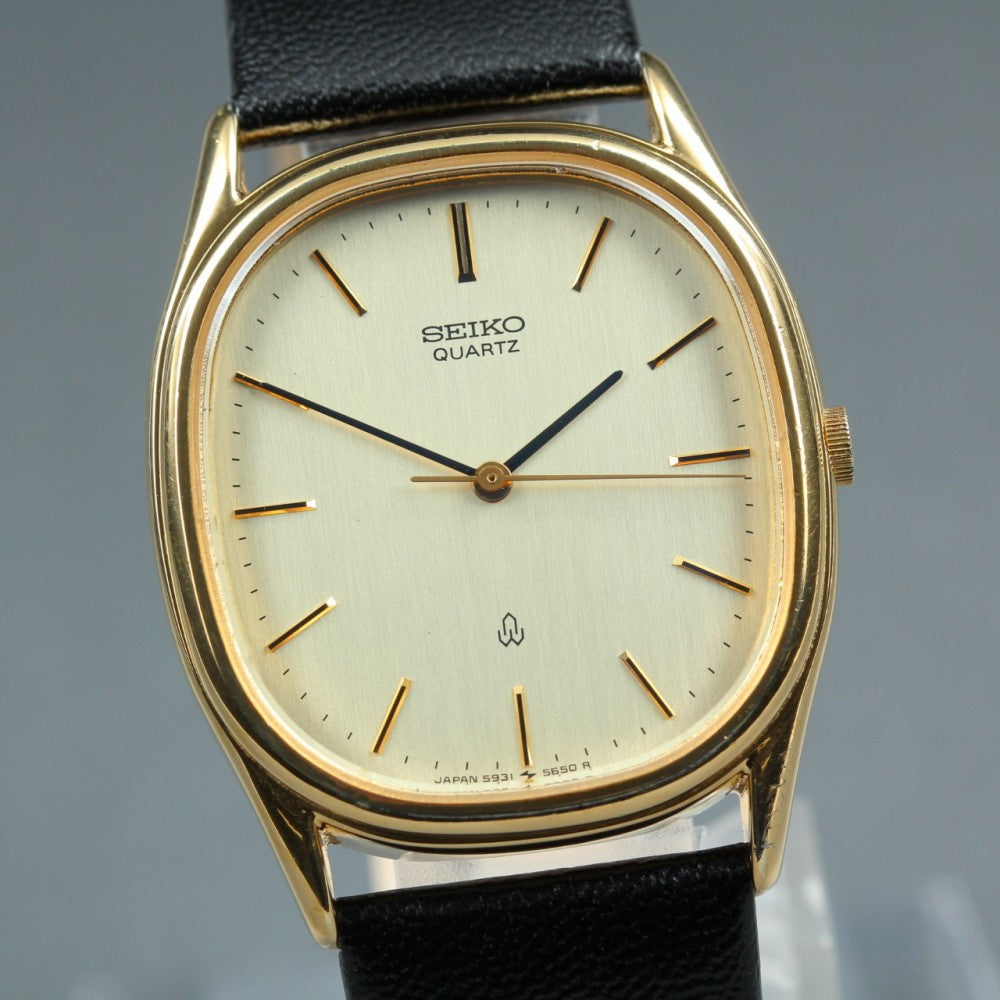 Near MINT SEIKO Chariot 5931-5500 Gold Quartz 28.6mm Men's Watch 1983