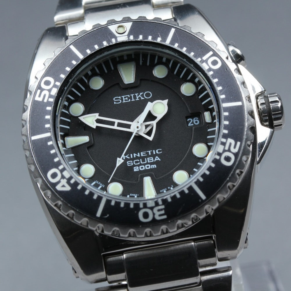 Near MINT SEIKO Kinetic Scuba 200m 5M62-0BL0 Black Quartz 41.4mm Men's Watch