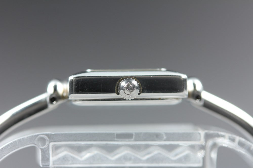 GUCCI 1900L Black Quartz 19.3mm Ladies Watch