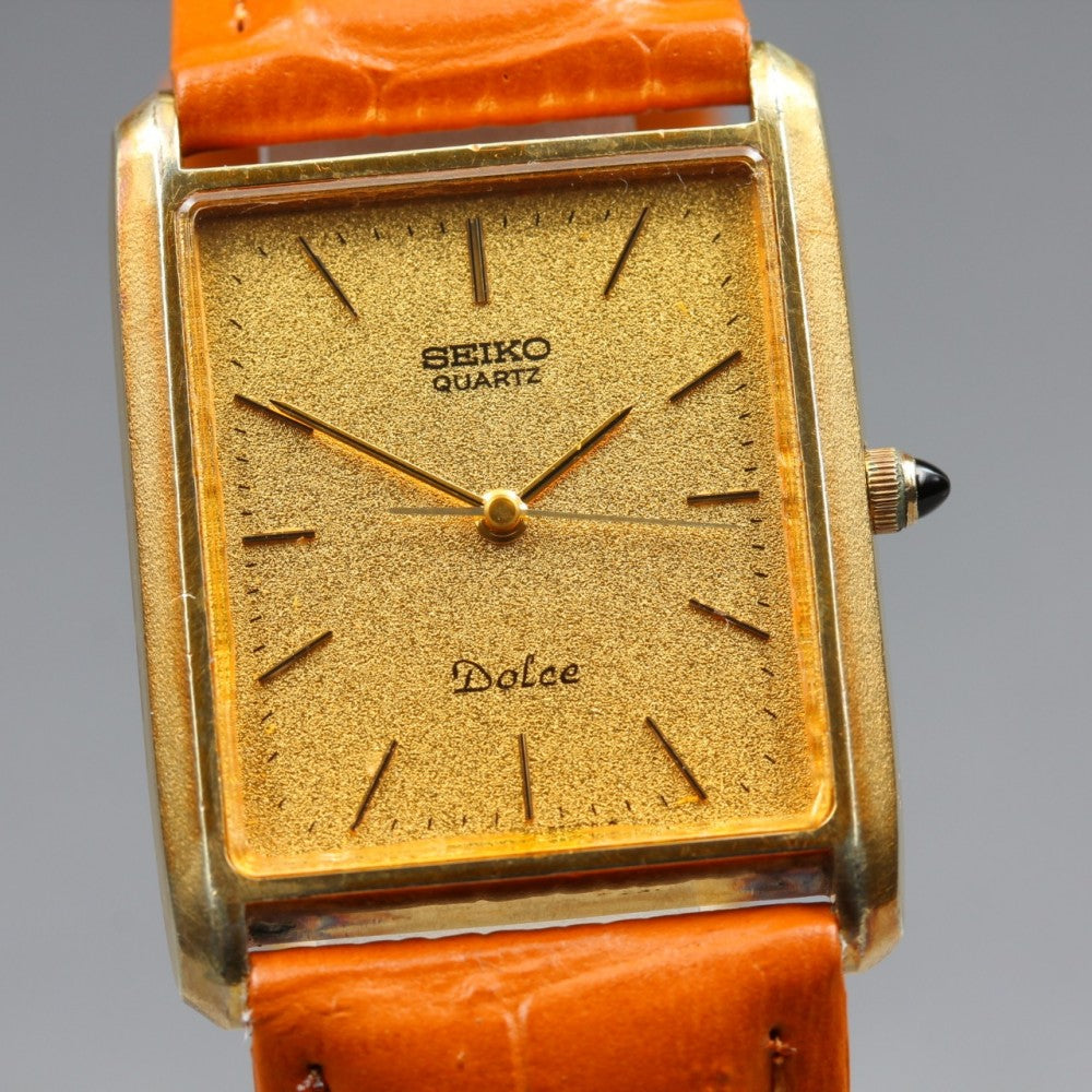 SEIKO Dolce 6030-5510 Gold Quartz 25.6mm Men's Watch 1983