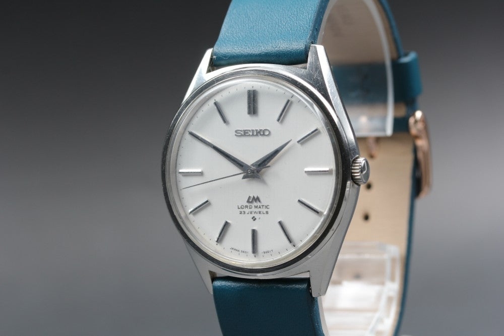 Near MINT SEIKO Lord Matic 5601-9000 Silver Auto 34.8mm Men's Watch 1970