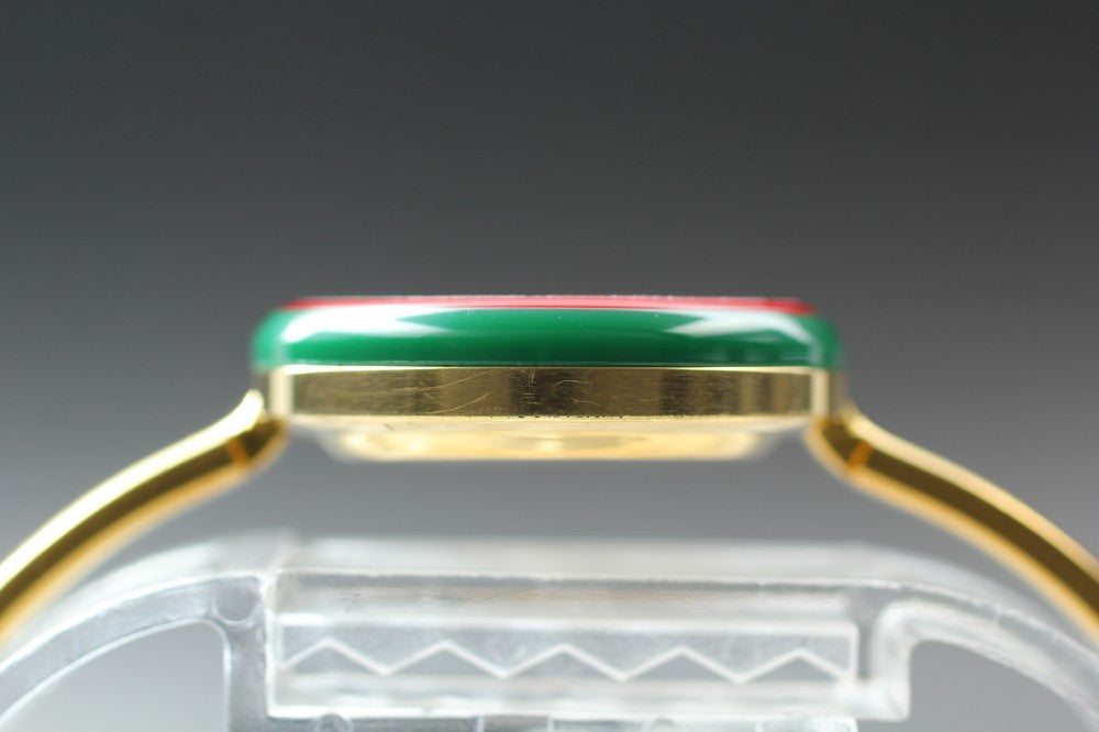 Near MINT GUCCI Change Bezel 11/12 White Quartz 25.7mm Ladies Watch