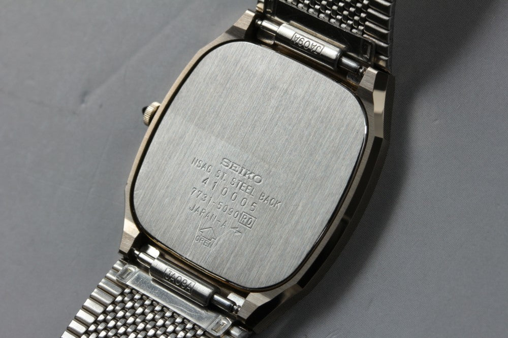 Near MINT SEIKO Dolce 7731-5090 Gold Quartz 30.4mm Men's Watch 1984