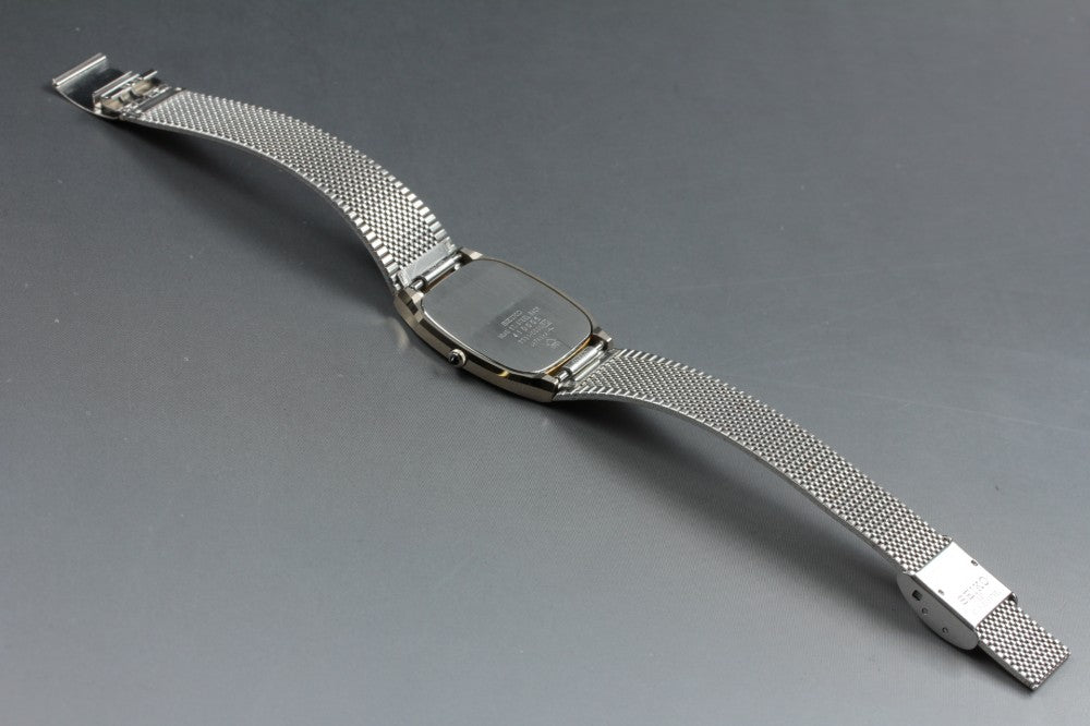 Near MINT SEIKO Dolce 7731-5090 Gold Quartz 30.4mm Men's Watch 1984