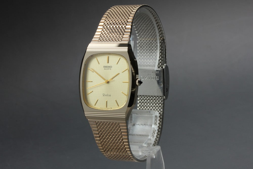 Near MINT SEIKO Dolce 7731-5090 Gold Quartz 30.4mm Men's Watch 1984