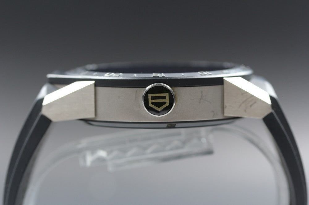 Near MINT TAG Heuer Connected SAR8A80 Black Quartz 46.1mm Men's Watch