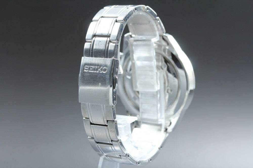 Near MINT SEIKO 5M82-0AK0 White Quartz 42.8mm Men's Watch