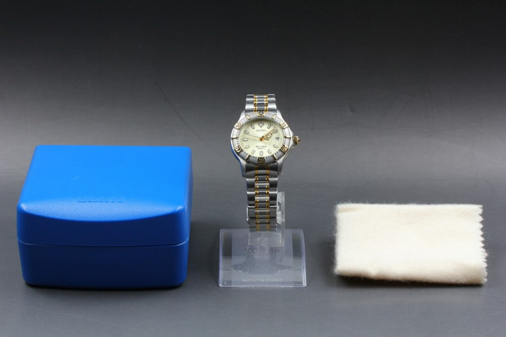 Near MINT SEIKO Scuba 7N35-6010 Gold Quartz 33.6mm Men's Watch 1992