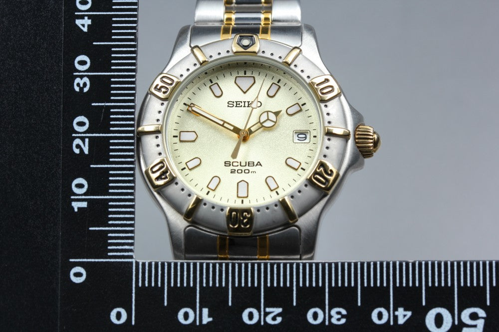 Near MINT SEIKO Scuba 7N35-6010 Gold Quartz 33.6mm Men's Watch 1992
