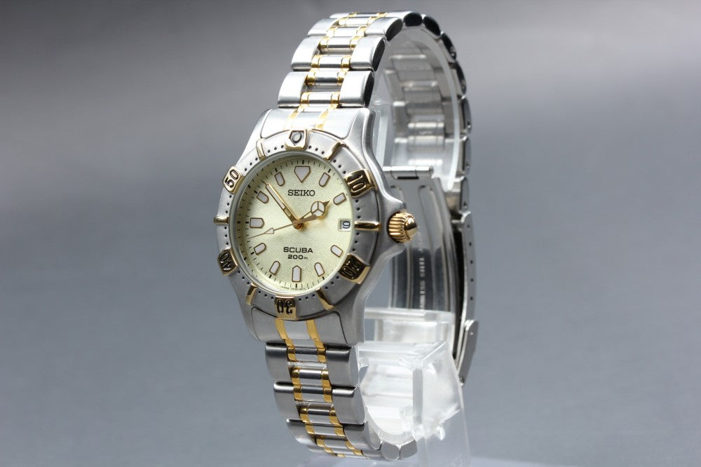 Near MINT SEIKO Scuba 7N35-6010 Gold Quartz 33.6mm Men's Watch 1992