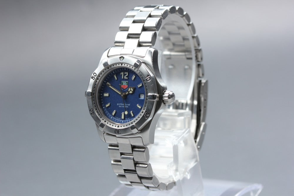 Near MINT TAG Heuer 2000 Professional WK1313 Blue Quartz 29mm Ladies Watch