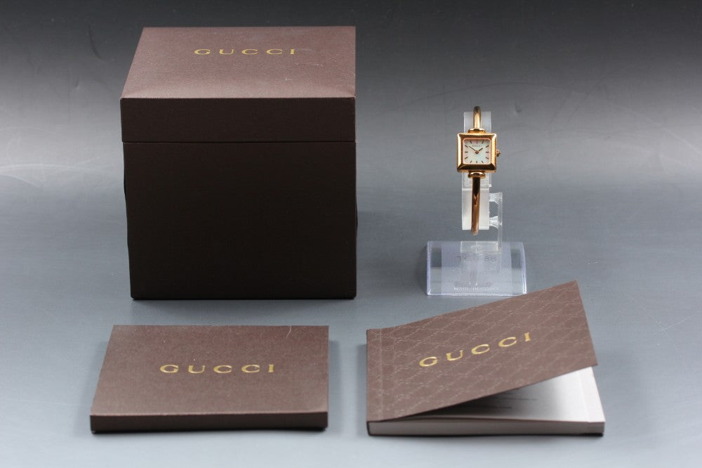 GUCCI 1900L White Mother of Pearl Quartz 19.4mm Ladies Watch