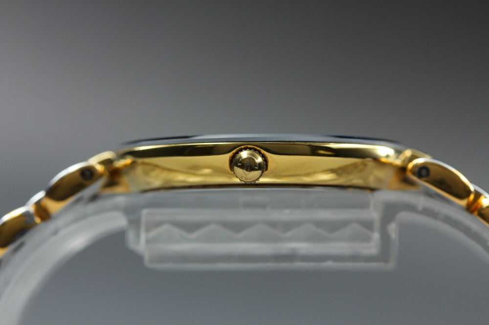 Near MINT RADO Florence 160.3677.2 Silver Quartz 32.1mm Unisex Watch
