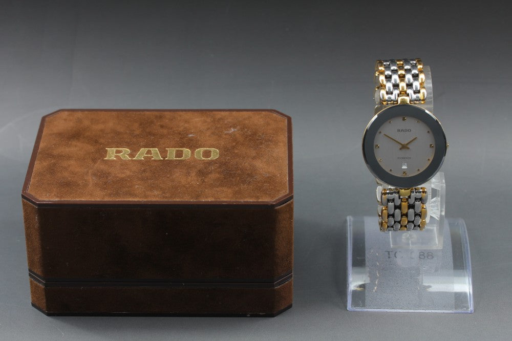 Near MINT RADO Florence 160.3677.2 Silver Quartz 32.1mm Unisex Watch