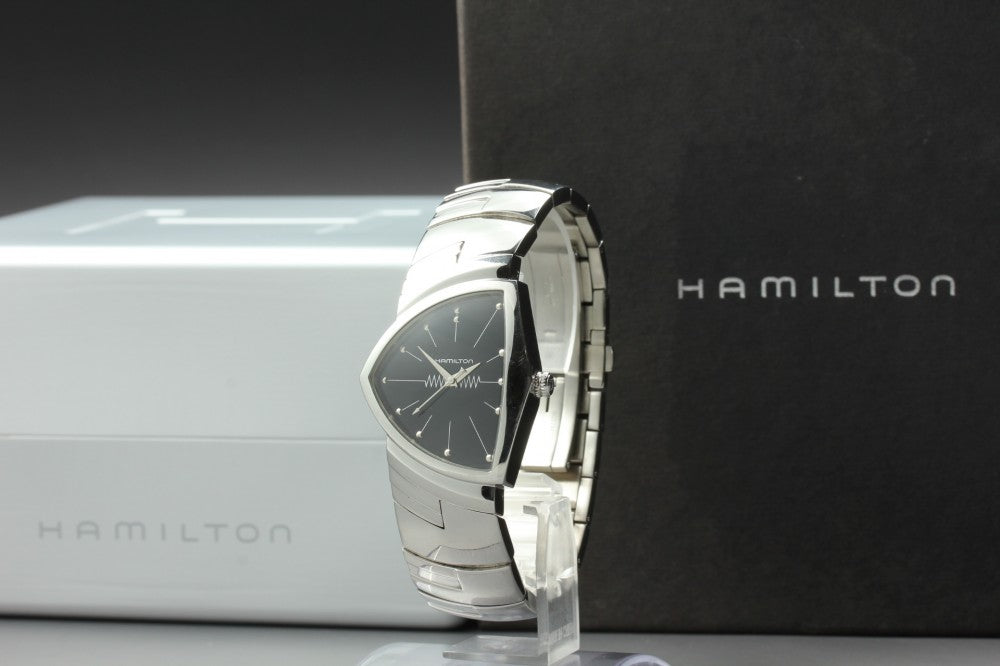 Near MINT HAMILTON Ventura H244110/H24411132 Black Quartz 32.4mm Men's Watch