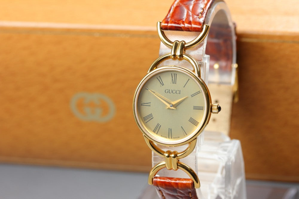Near MINT GUCCI 6000.2.L Gold Quartz 22.9mm Ladies Watch