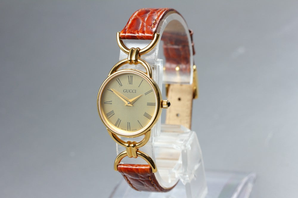 Near MINT GUCCI 6000.2.L Gold Quartz 22.9mm Ladies Watch