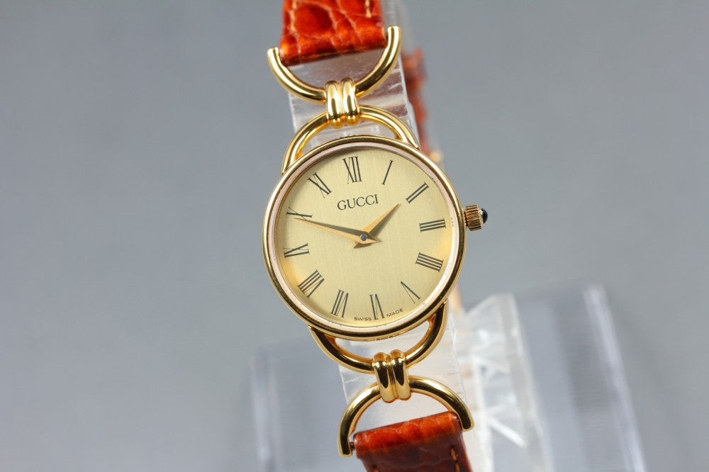 Near MINT GUCCI 6000.2.L Gold Quartz 22.9mm Ladies Watch