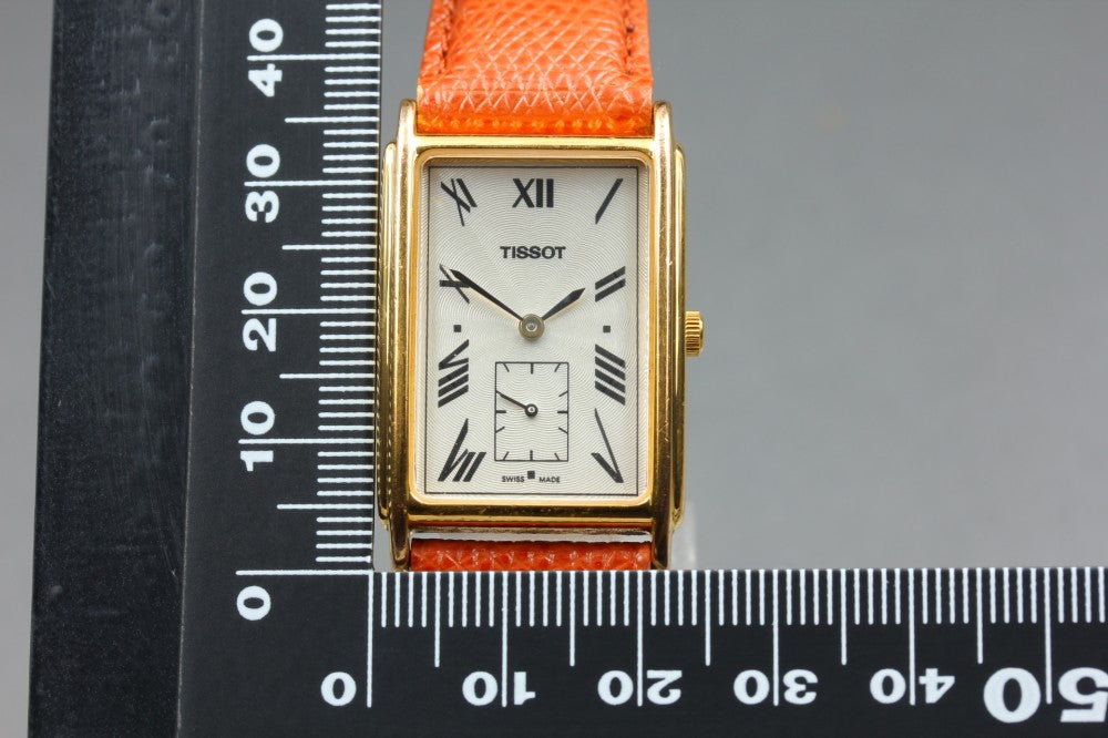 Near MINT TISSOT A282K Silver Quartz 23.3mm Ladies Watch